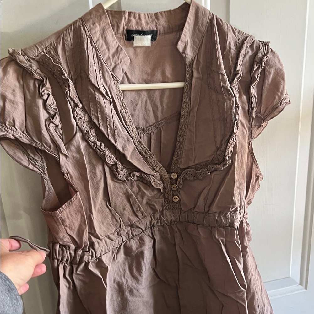 Sam & Max Ruffled Brown Blouse - Picture 3 of 5
